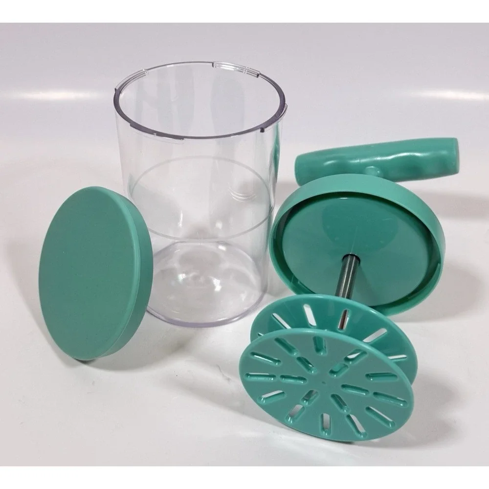 Pampered Chef Whipped Cream Maker Milk Frother Teal Green Manual Pump 2610